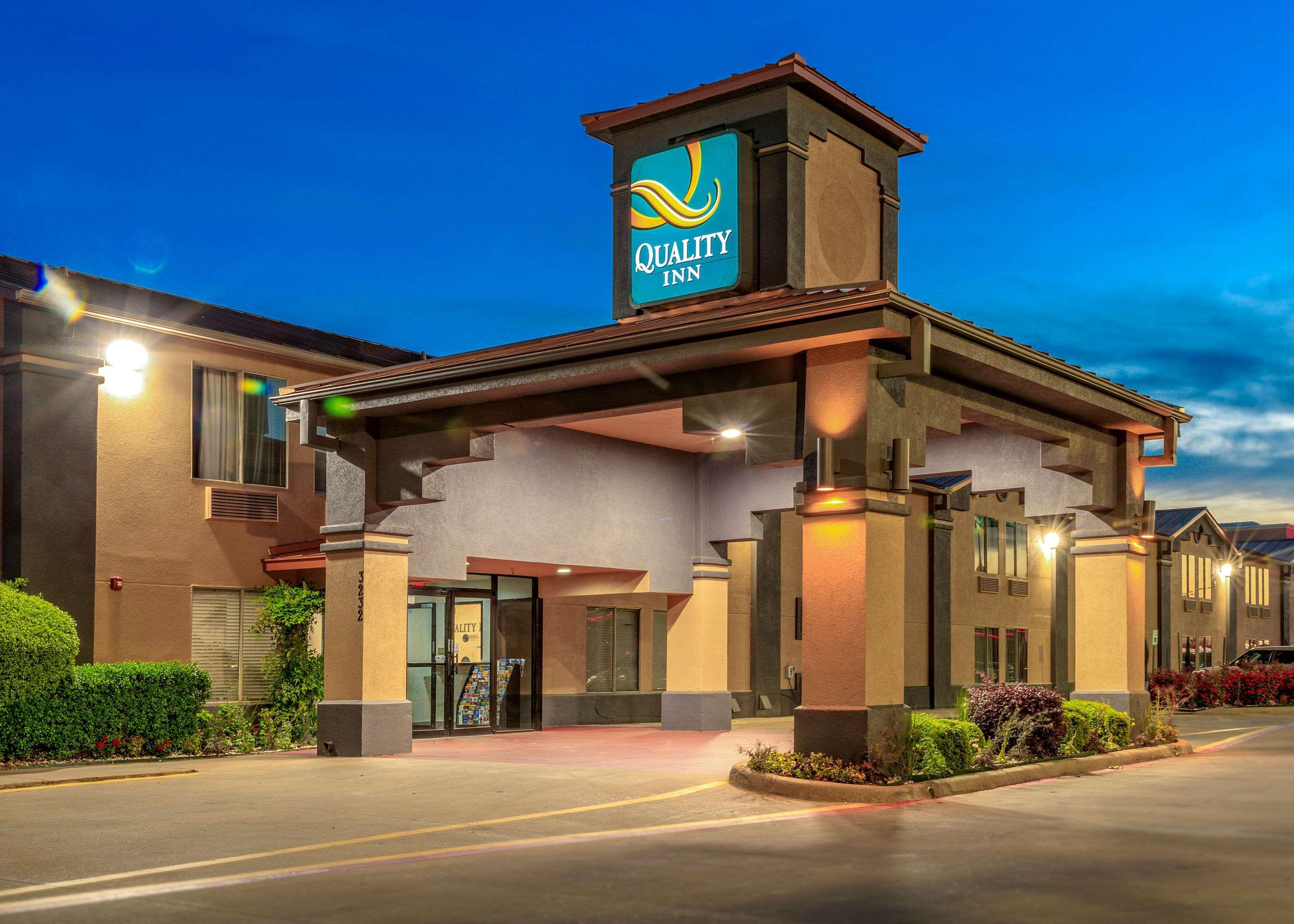 Quality Inn Forest Hill - Fort Worth South Exterior foto